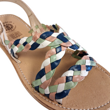 Load image into Gallery viewer, La Santa Women Leather Huarache