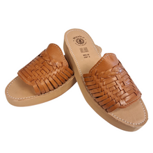 Load image into Gallery viewer, Cancun Women Leather Huarache