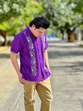 Load image into Gallery viewer, Guayabera Carlo Magno Purple
