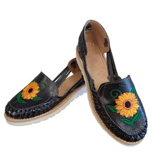 Load image into Gallery viewer, Girasol Women Leather Huarache
