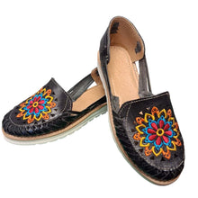 Load image into Gallery viewer, Mandala Women Leather Huarache
